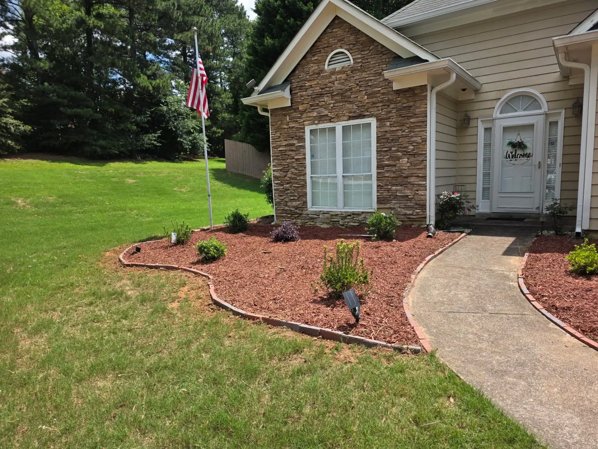 Mulching 101: Benefits, Mistakes, and How to Do It Right